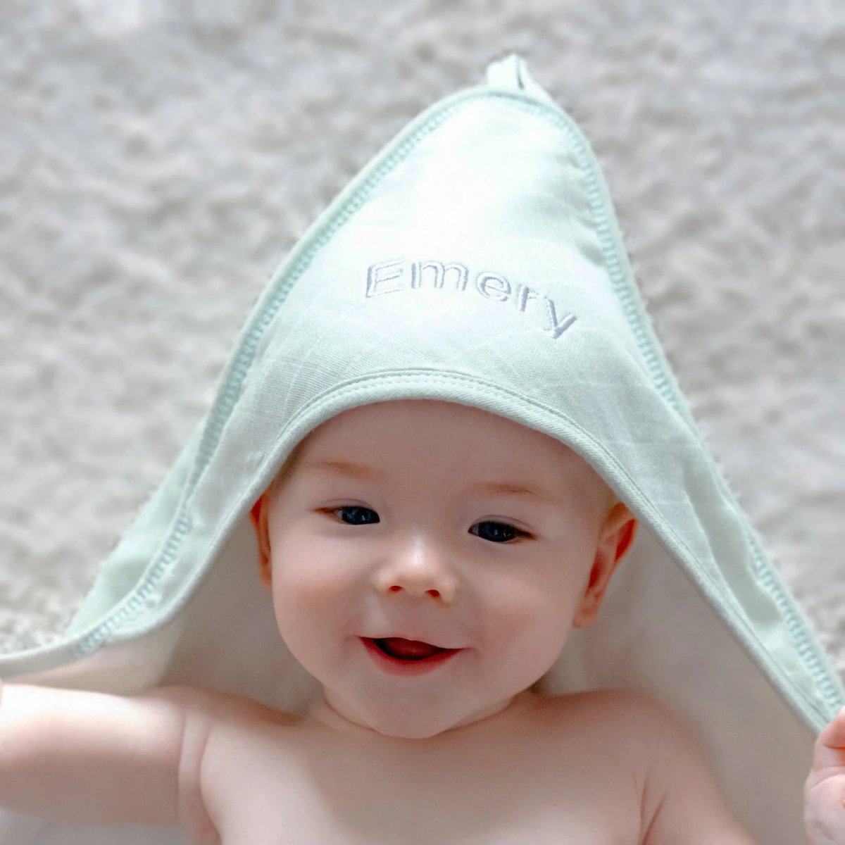 Personalized Bamboo Muslin Hooded Towel - LOVINGLY SIGNED (HK)